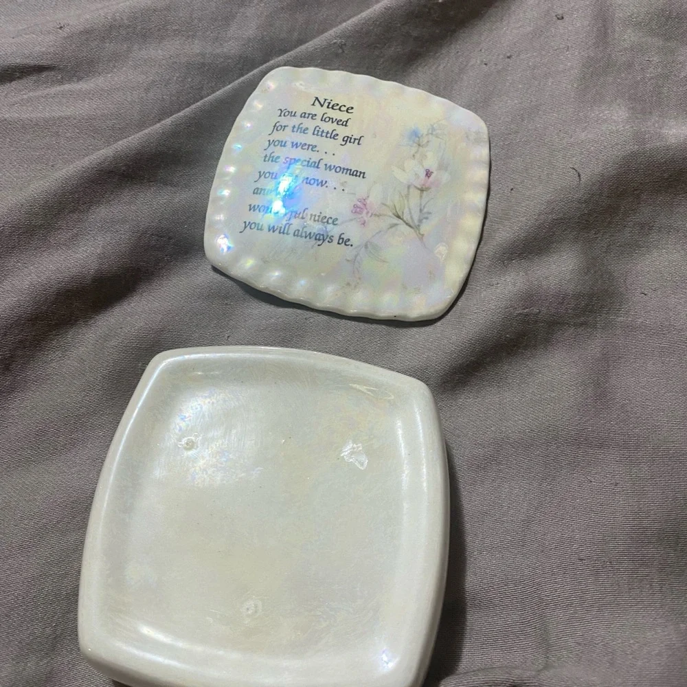 Decorative Niece‎ Trinket Ceramic Box